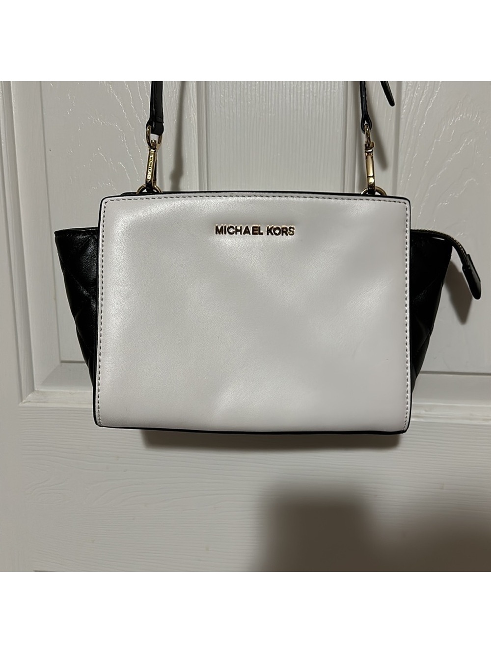 MICHAEL KORS Black and White purse